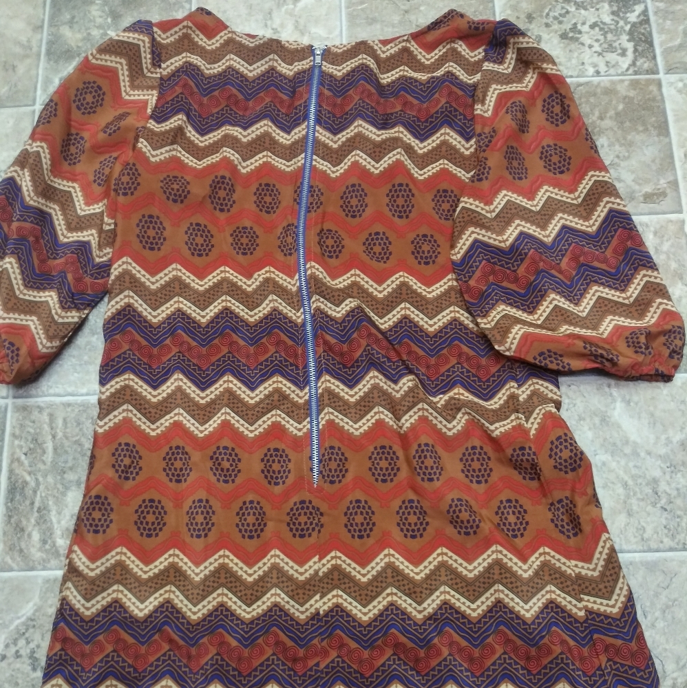 Dress - Picture 2 of 2